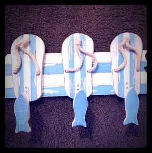 Nautical towel hanger